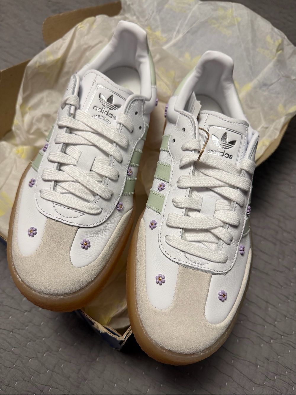Adidas Samba White Leather Sneakers with Mint Stripes & Lilac Flower Accents NWT - Picture 4 of 7